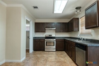 2110 Garrison Dr in Leander, TX - Building Photo - Building Photo