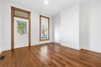 312 N College Ave in Indianapolis, IN - Foto de edificio - Building Photo