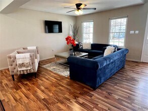 520 Ironwood Dr in O'Fallon, MO - Building Photo - Building Photo