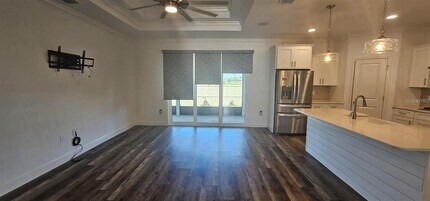 1394 SW 68th Ter in Gainesville, FL - Building Photo - Building Photo