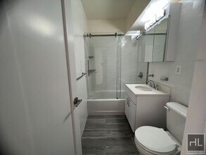 EAST 57 STREET, Unit 7C in New York, NY - Building Photo - Building Photo