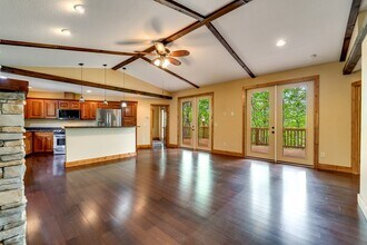 651 Chalk Hill Rd in Franklin, NC - Building Photo - Building Photo