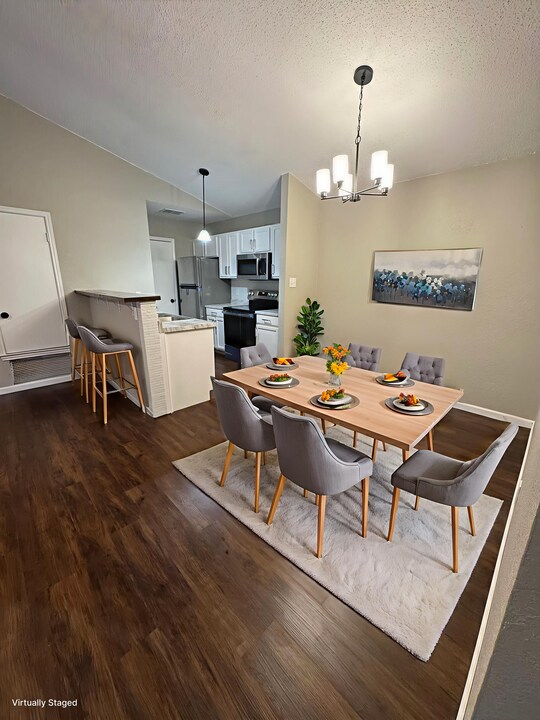 6101 Parkwood Dr in Austin, TX - Foto de edificio