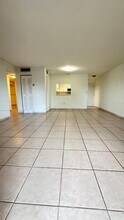 6780 W 2nd Ct in Hialeah, FL - Building Photo - Building Photo
