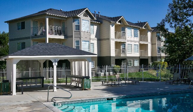 2300 Sunnybrook Dr in Nampa, ID - Building Photo - Building Photo