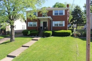 24 Rosebud Ave, Unit 4 in Erlanger, KY - Building Photo