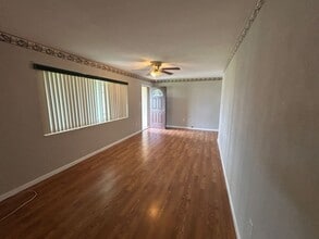 1271 McNeill Rd in North Fort Myers, FL - Building Photo - Building Photo