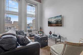 1555 California St in Denver, CO - Foto de edificio - Building Photo