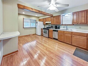 32380 Maplewood St in Garden City, MI - Building Photo - Building Photo