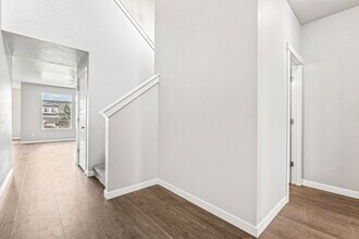 6852 S Birch Creek Ave in Meridian, ID - Building Photo - Building Photo