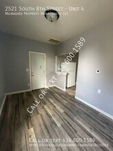 2521 S 8th St in Milwaukee, WI - Building Photo - Building Photo