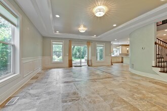 24 Plymouth Ct in Lincolnshire, IL - Building Photo - Building Photo