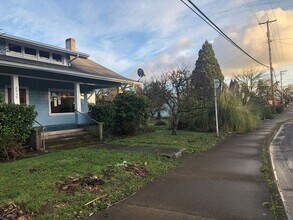 2959 River Rd in Eugene, OR - Building Photo - Building Photo
