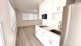 721 N 68th Terrace in Hollywood, FL - Building Photo