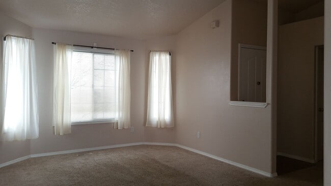 5333 Upper 182nd St W in Farmington, MN - Building Photo - Building Photo