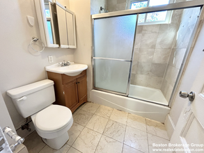 112 Hillside St, Unit 2 in Boston, MA - Building Photo - Building Photo