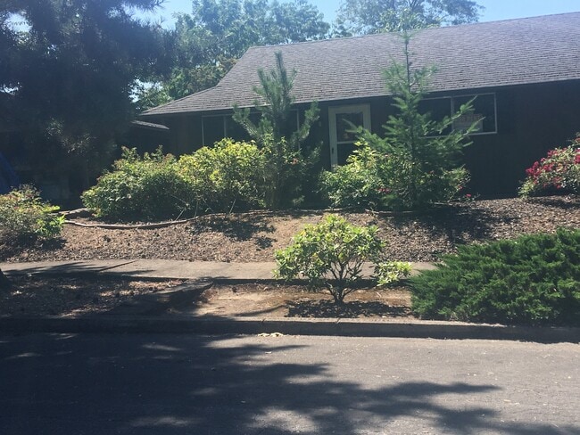 property at 701-703 E 29th St