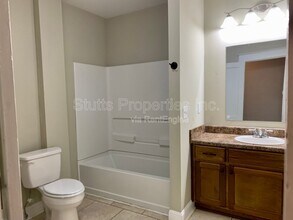 409 N Poplar St in Florence, AL - Building Photo - Building Photo