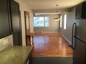 5014 Cass St, Unit 1 in Omaha, NE - Building Photo - Building Photo