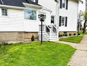 166 High St, Unit A in Fairport, NY - Building Photo - Building Photo