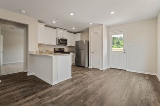 372 Fastboy Ln in Waller, TX - Building Photo - Building Photo