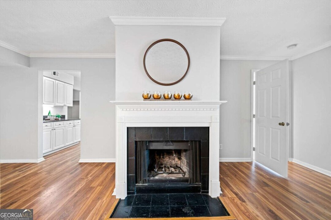 717 Beaufort Cir in Duluth, GA - Foto de edificio