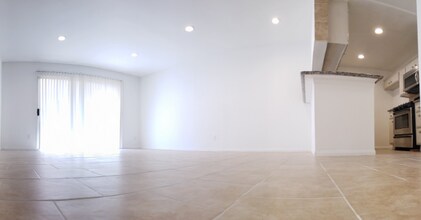 11020 Hesby St in Los Angeles, CA - Building Photo - Building Photo