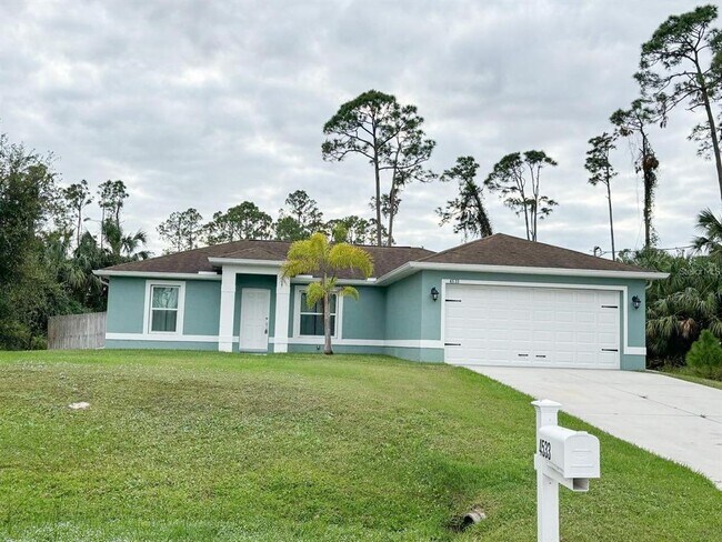 4533 Badali Rd in North Port, FL - Building Photo - Building Photo