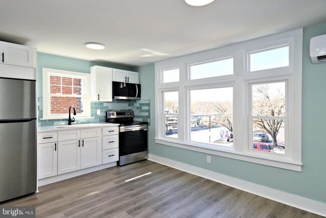 20 S Hanover St in Pottstown, PA - Building Photo - Building Photo