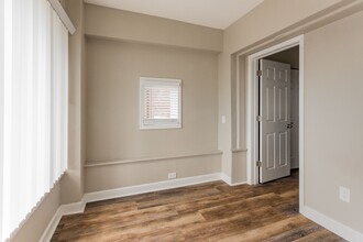 Historic Style, Modern Comforts, Prime Loc in Detroit, MI - Building Photo - Building Photo