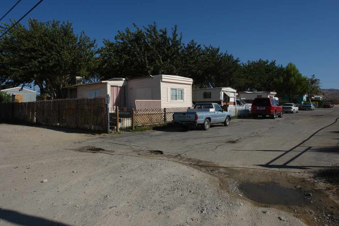 Joshua View Mobile Home Park in Palmdale, CA - Building Photo