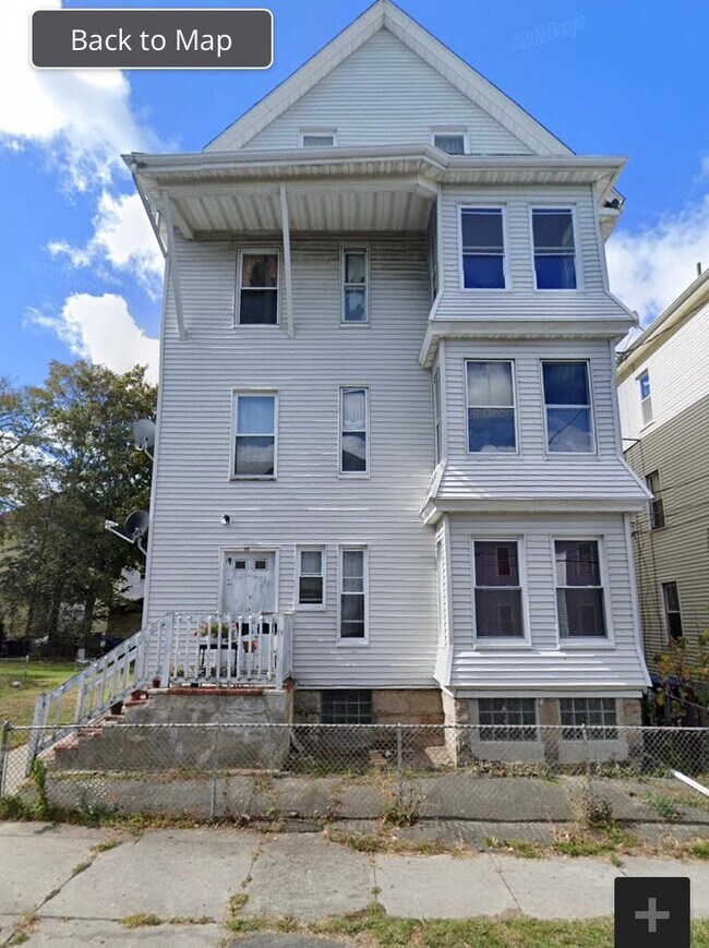 13 Salisbury St Apartments and Nearby New Bedford Apartments For Rent