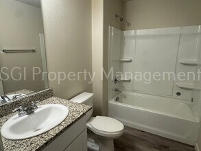 2033 E Velvet Pl in Casa Grande, AZ - Building Photo - Building Photo