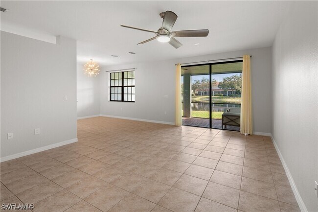 15610 Summit Pl Cir in Naples, FL - Building Photo - Building Photo