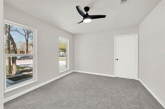 11807 Oceanview St in Houston, TX - Building Photo - Building Photo