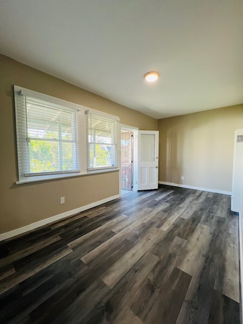 1226 Westchester Pl in Los Angeles, CA - Building Photo - Building Photo