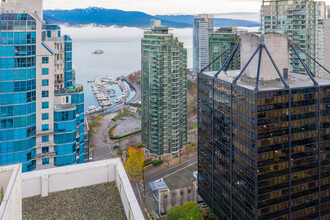 Harbourside Park I in Vancouver, BC - Building Photo - Building Photo