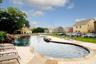 Aspen Heights in Waco, TX - Foto de edificio - Other