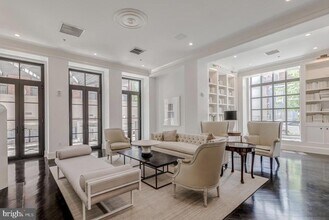 1011 M St NW in Washington, DC - Building Photo - Building Photo