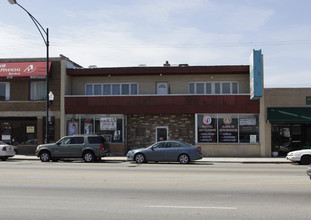 5710-5714 S Pulaski Rd in Chicago, IL - Building Photo - Building Photo