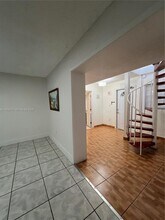 2820 SW 95th Ave in Miami, FL - Building Photo - Building Photo