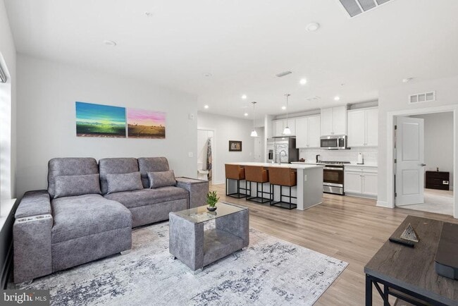 21460 Mount Sterling Ter in Sterling, VA - Building Photo - Building Photo