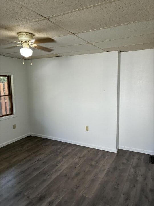 719 Stella St in Jeannette, PA - Building Photo