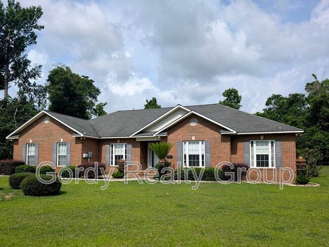 property at 5222 Oak Dr