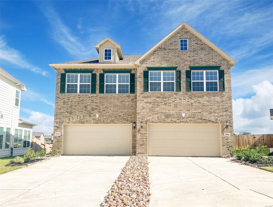 9651 Stewart Springs Blvd in Montgomery, TX - Building Photo
