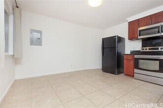 99-036 Moanalua Rd in Aiea, HI - Building Photo - Building Photo