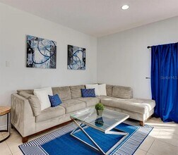 3024 Secret Lake Dr in Kissimmee, FL - Building Photo - Building Photo