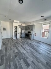 25 Prospect St, Unit Apt 3 in Elizabeth, NJ - Foto de edificio - Building Photo
