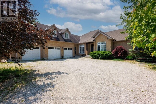 property at 775 Dianne Crescent