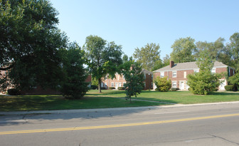 1800-1806 Northwest Blvd Apartments